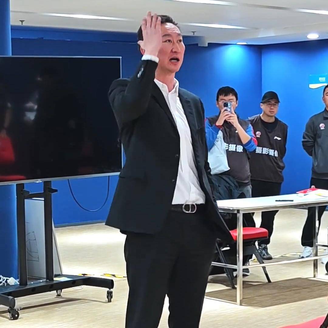 关于赛地聚焦:CBA常规赛集结日热度飙升,多伦多猛龙更衣室发声,话题不断,医务组通报恢复的信息 关于赛地聚焦:CBA常规赛集结日热度飙升,多伦多猛龙更衣室发声,话题不断,医务组通报恢复的信息