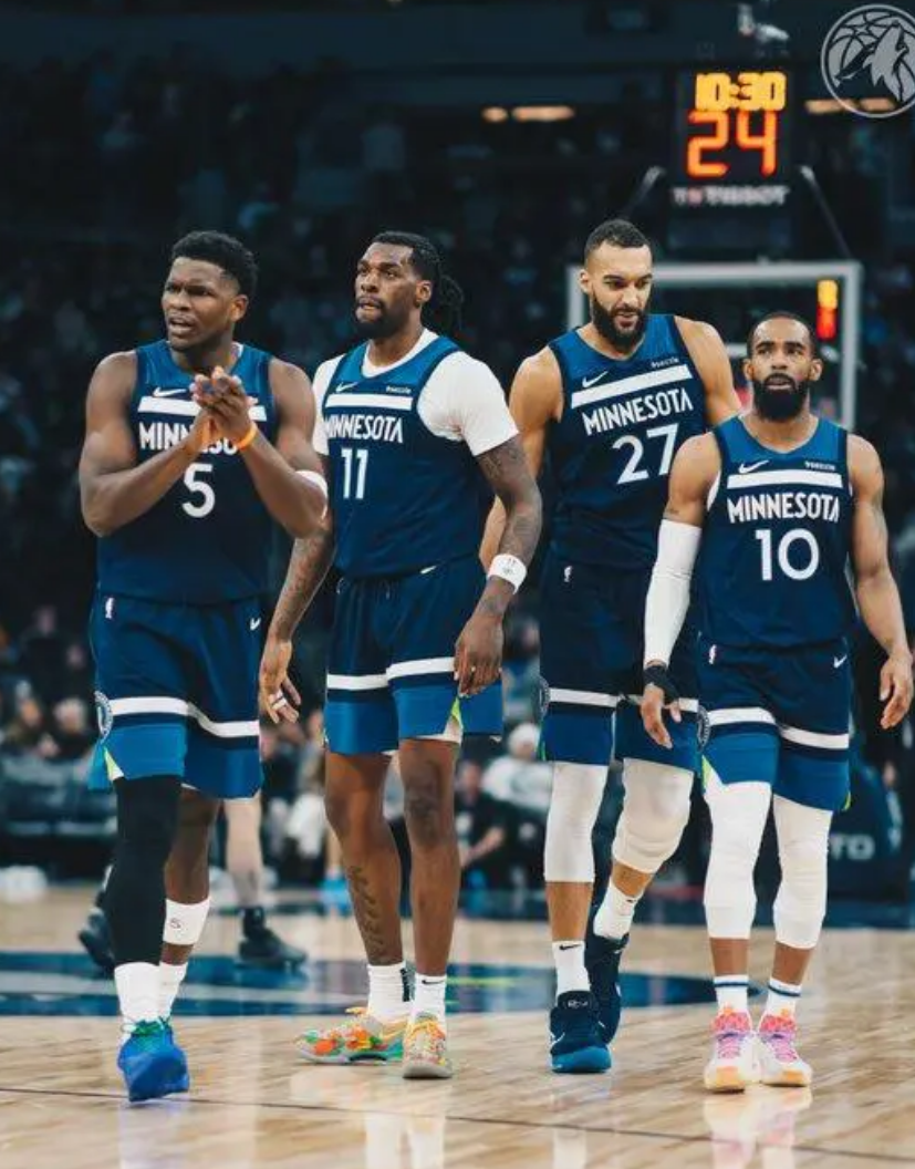 包含明尼苏达森林狼迎NBA总决赛关键赛，今晚扳平良机，气氛紧张，资深球员宣示担当的词条